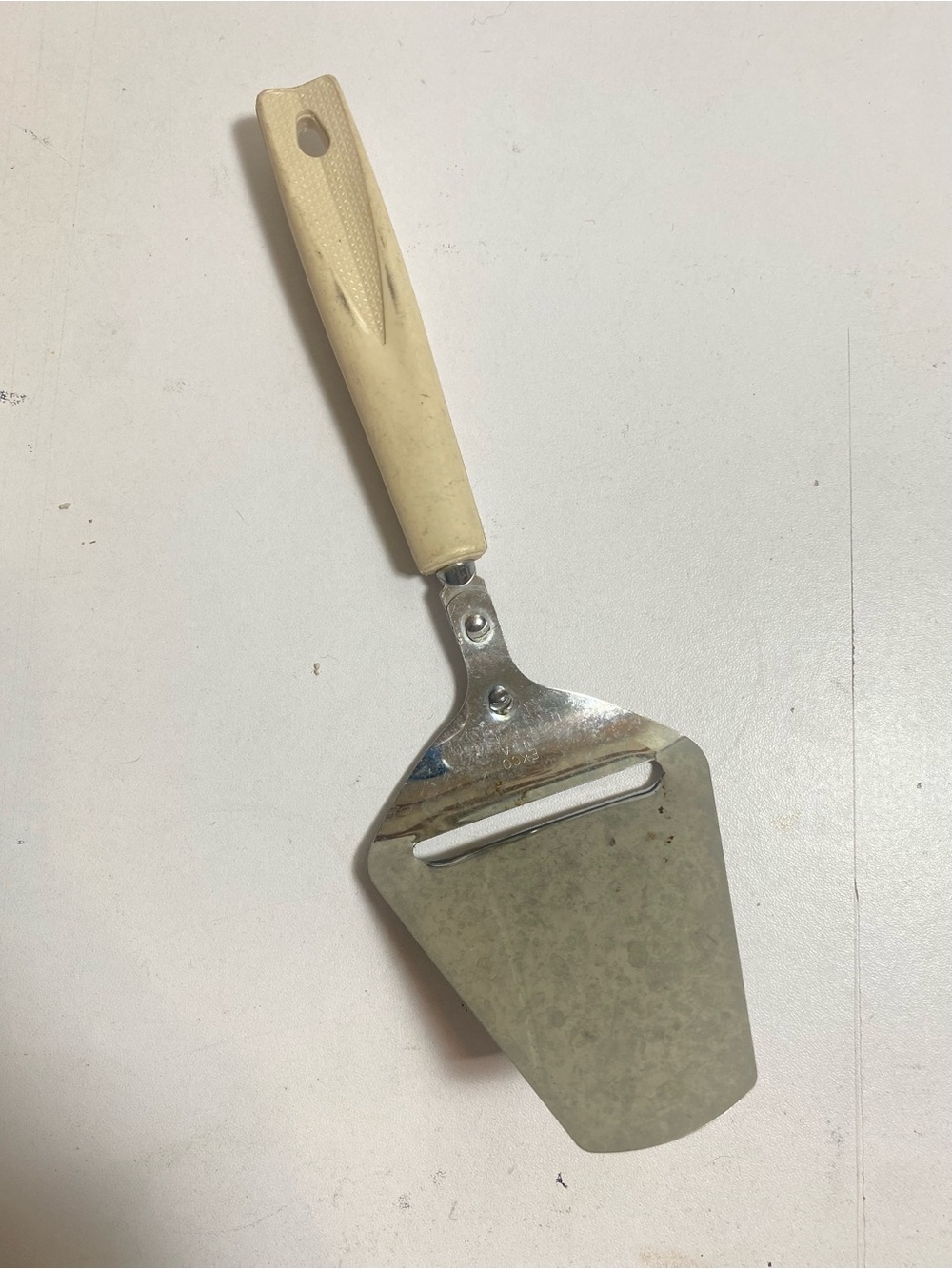 Vintage EKCO USA Cheese Plane Slicer Cream Handle 9”